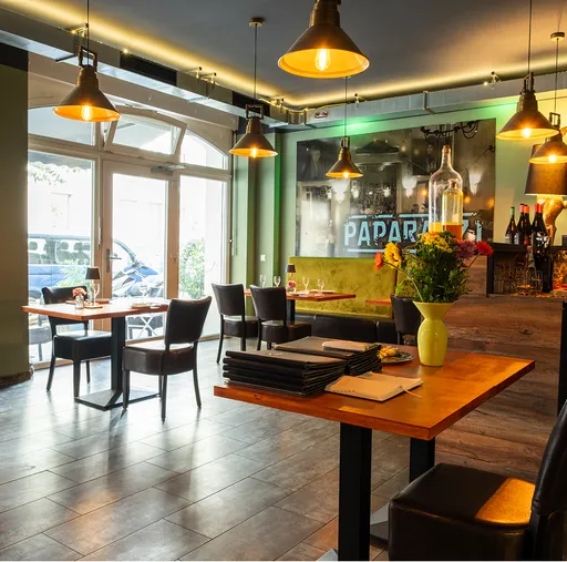 Restaurant Image Grid